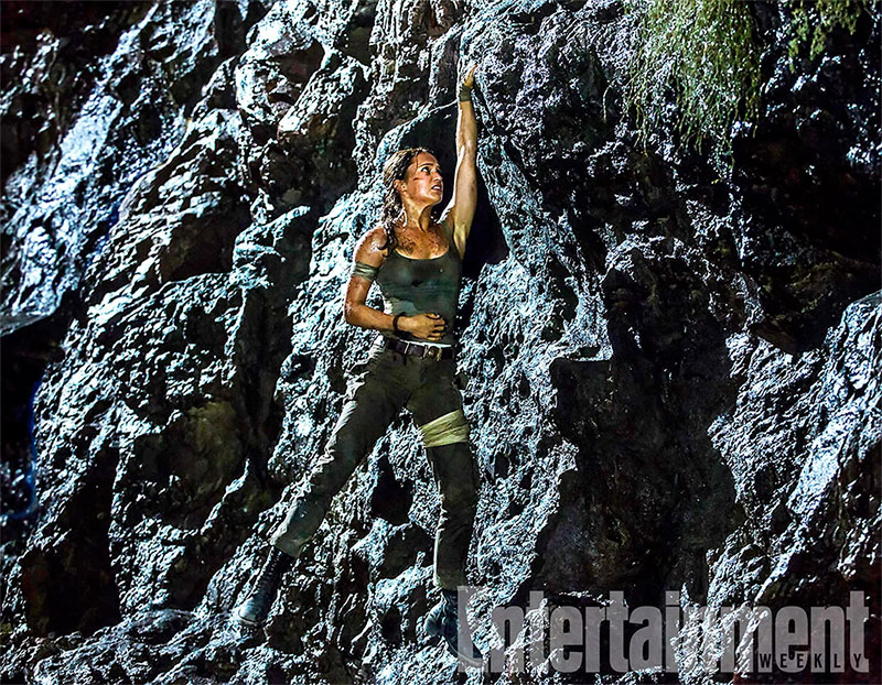 Alicia Vikander a pulso y herida en Tomb Raider