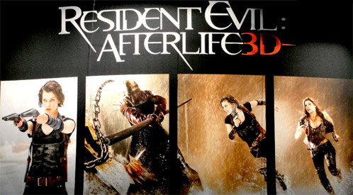Banner de Resident Evil: ultratumba presentado en la Comin-Con