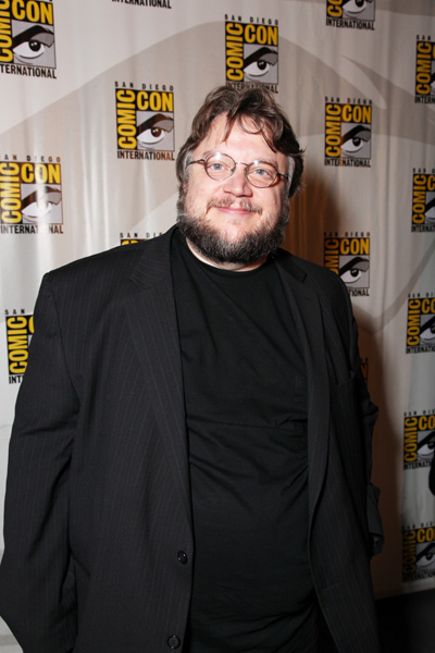 ¿Guillermo del Toro, hombre risueño al que le ha mirado un tuerto? 