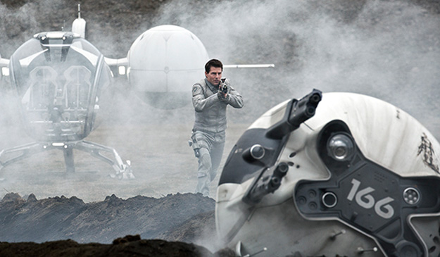 Otra imagen de Tom Cruise en modo solitario en Oblivion