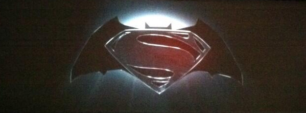 El logo oficial del crossover entre Superman y Batman que prepara Warner Bros.