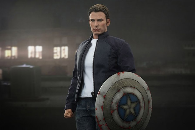 Marvel Captain America and Steve Rogers Marvel Sixth Scale Figure Set