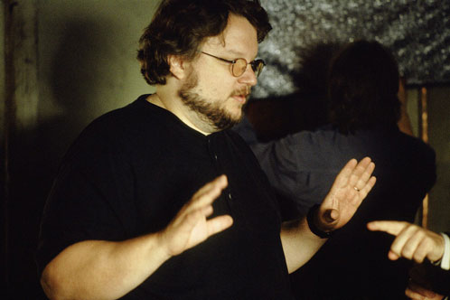 Guillermo del Toro pide tranquilidad